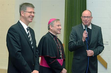 Foto: PDM || Propst Mecking, Weihbischof Theising, Pfarrer Sühling