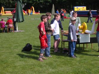 Anstehen für das nächste Spiel