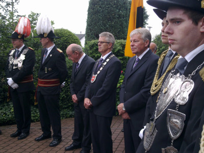 Festkettenträger Hans Weyers - Bildmitte