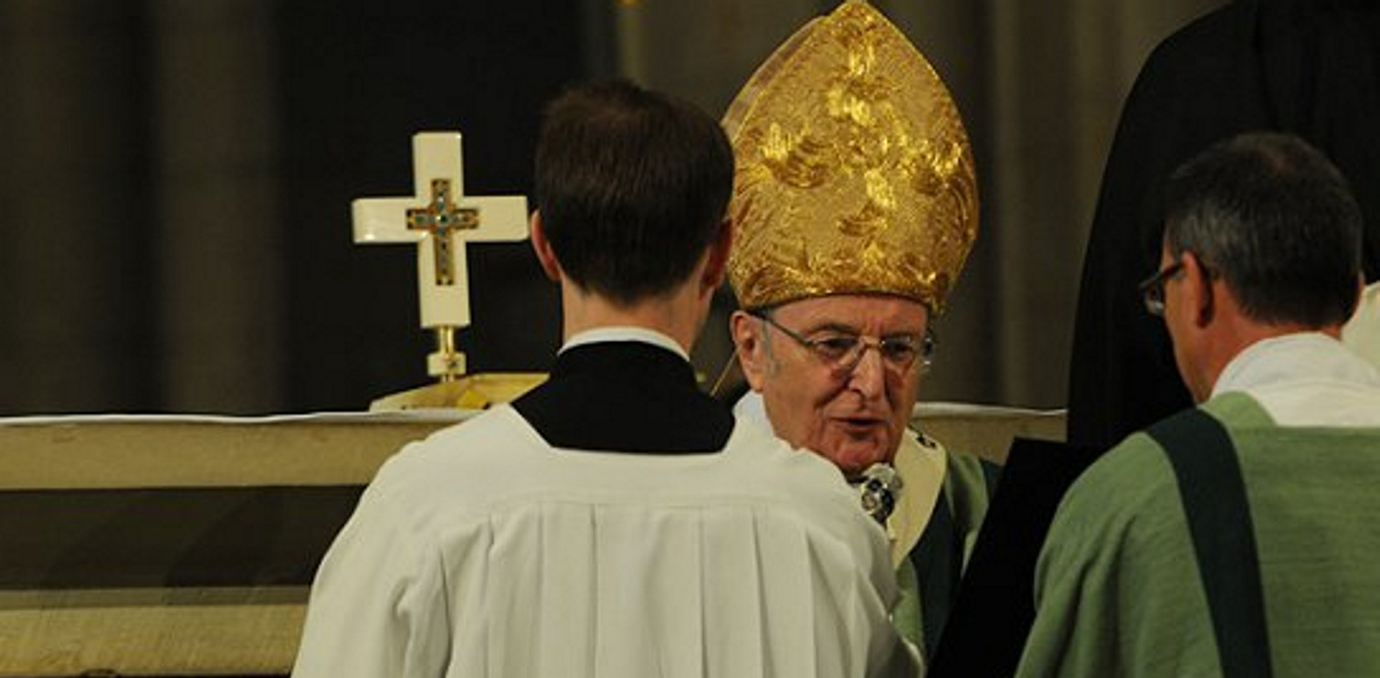Kard. Meisner verliest das päpstliche Seligsprechungsdekret - Foto Kirchensite.de